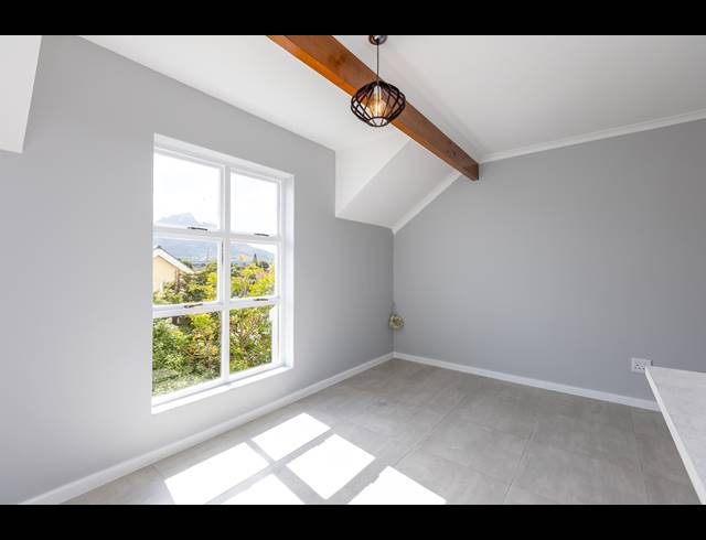 1 BEDROOM APARTMENT TO LET IN RONDEBOSCH EAST
